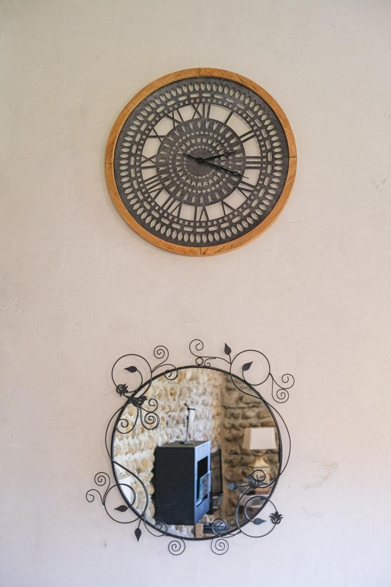 Maison Michonieres - Gite 3 Etoiles - 8 Personnes Miribel  エクステリア 写真