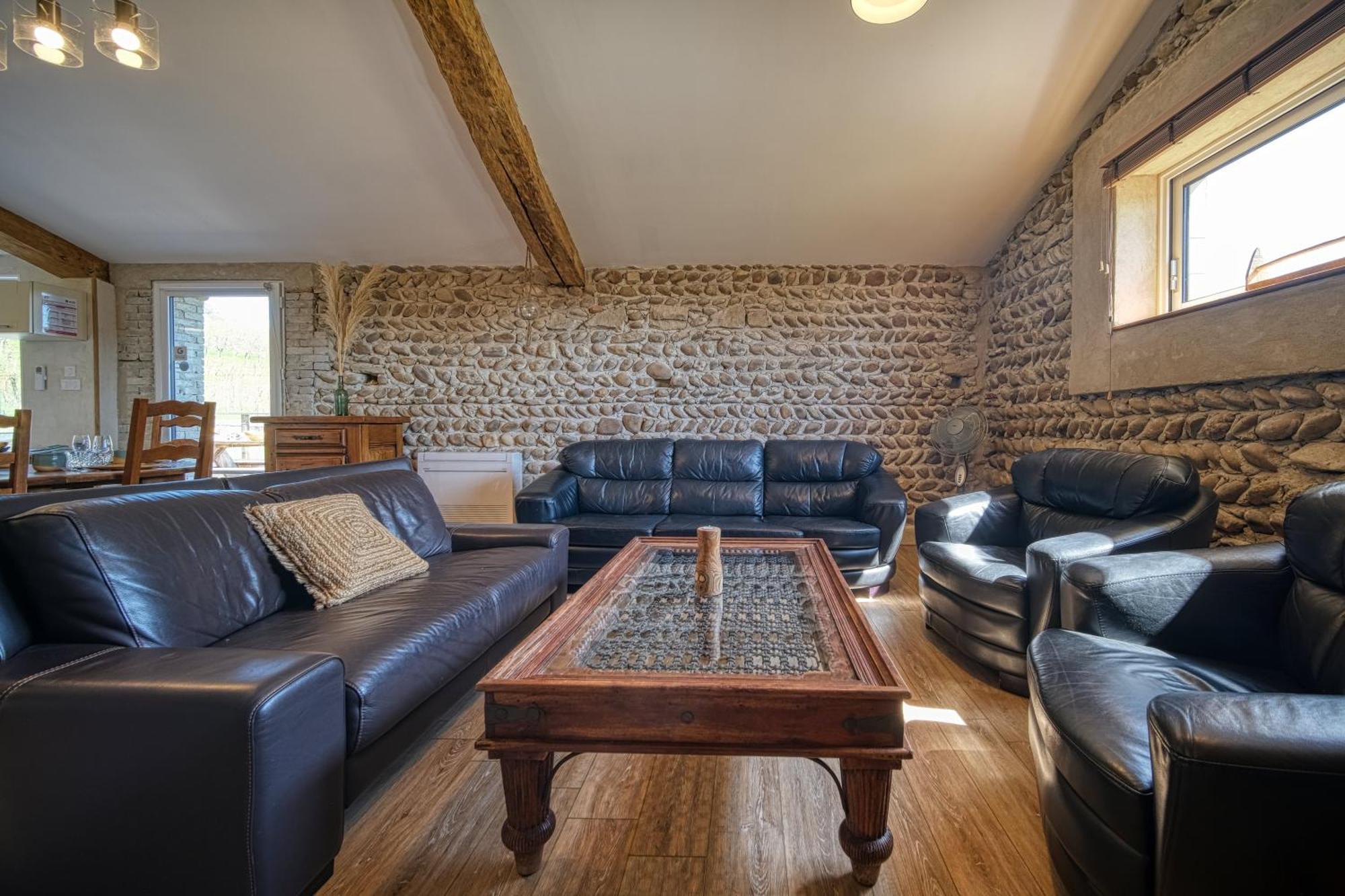 Maison Michonieres - Gite 3 Etoiles - 8 Personnes Miribel  エクステリア 写真