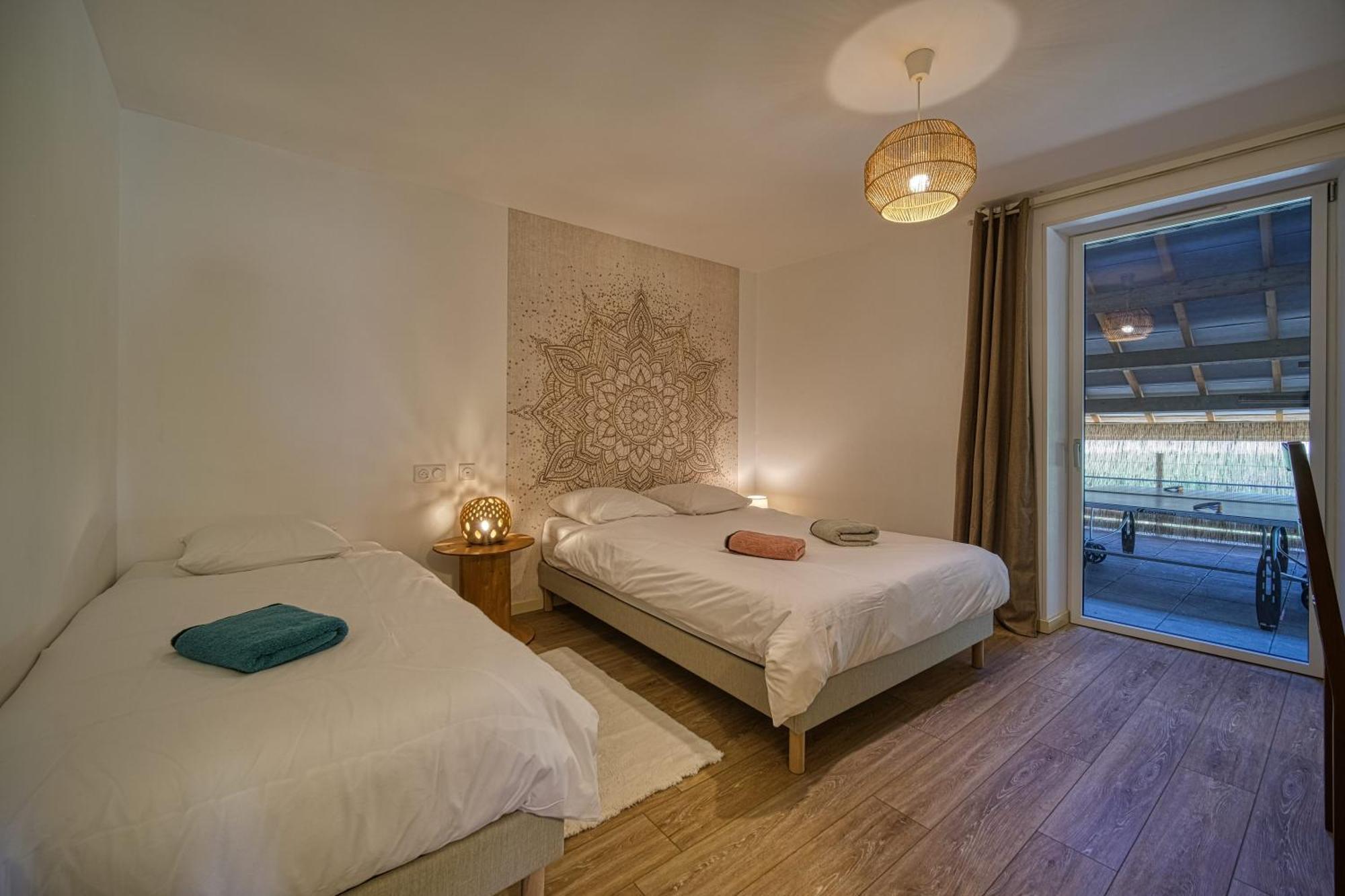 Maison Michonieres - Gite 3 Etoiles - 8 Personnes Miribel  エクステリア 写真