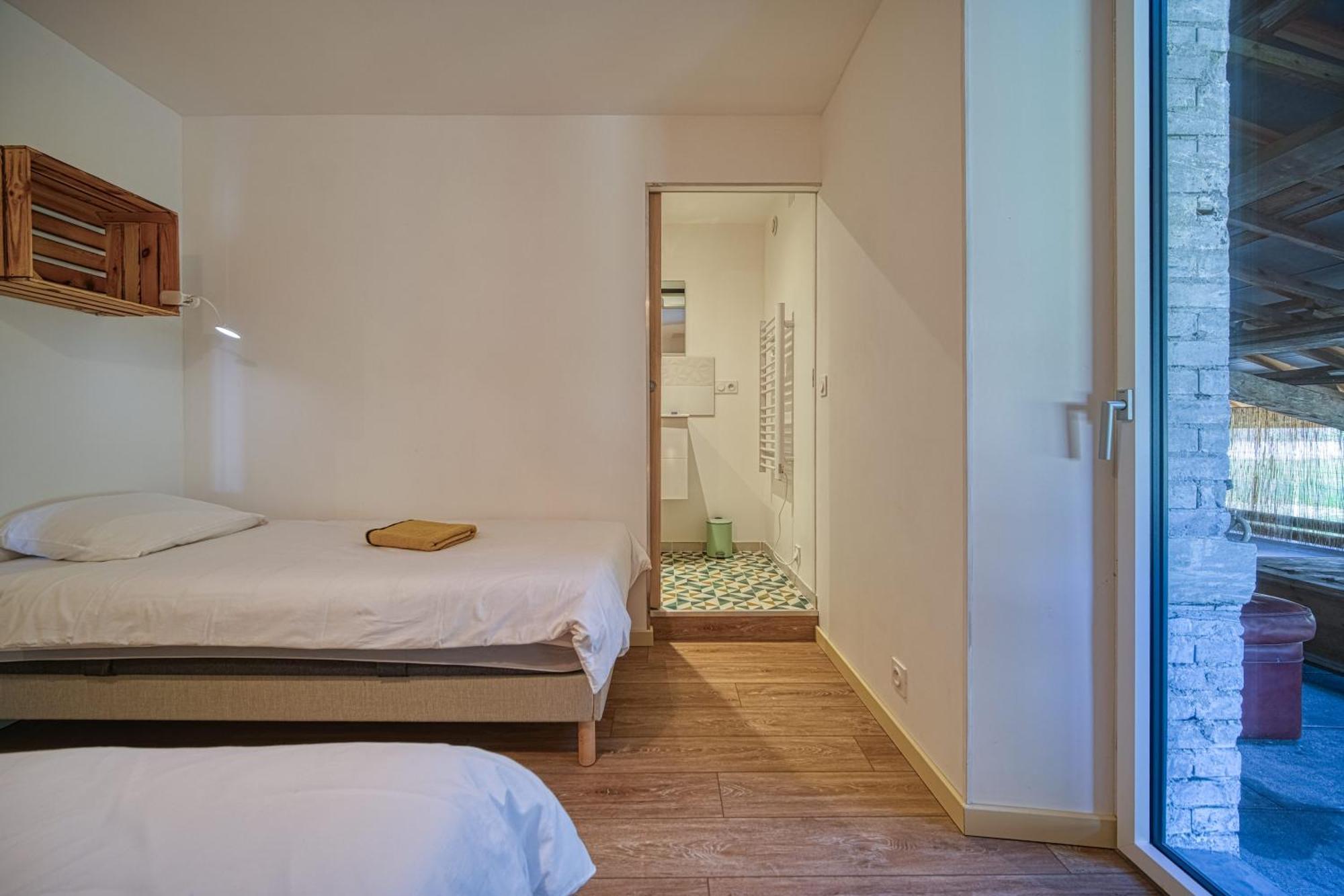 Maison Michonieres - Gite 3 Etoiles - 8 Personnes Miribel  エクステリア 写真
